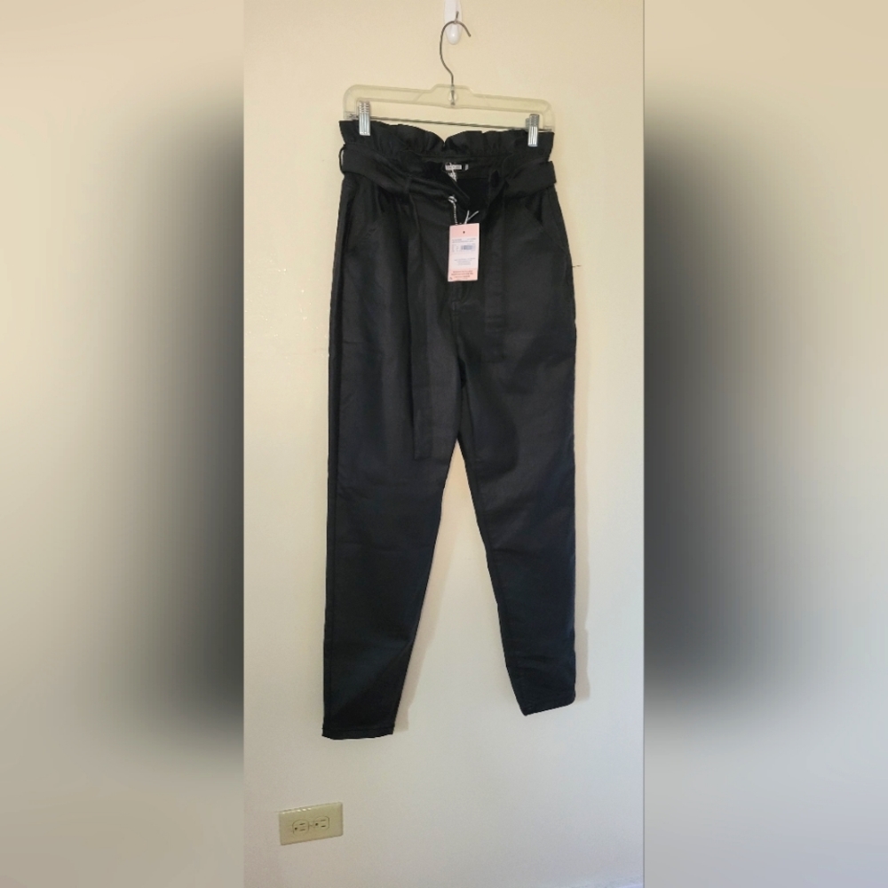 Missguided high waisted (paperbag) coated jeans/pants